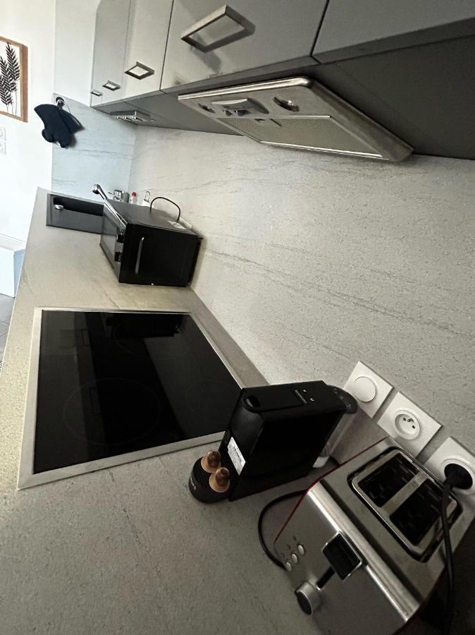 Appartement Cosy - Port Marianne - Garage Sous Sol Монпелие Екстериор снимка